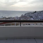 Albufeira, One Step To The