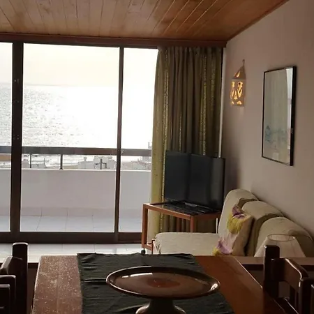 Albufeira, One Step To The